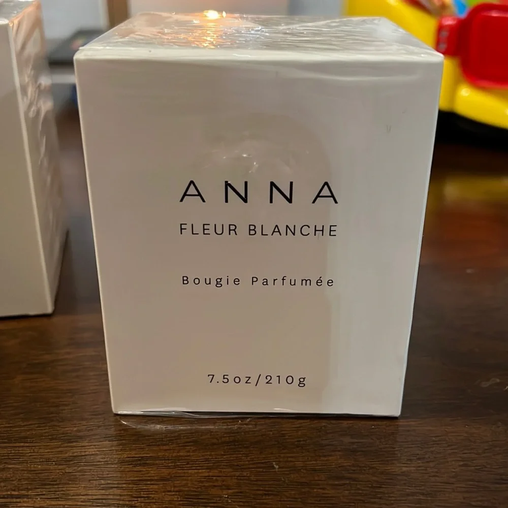 ANNA New York La Cire candles: Fleur Blanche gold BNWT made in France $95 - Picture 1 of 3